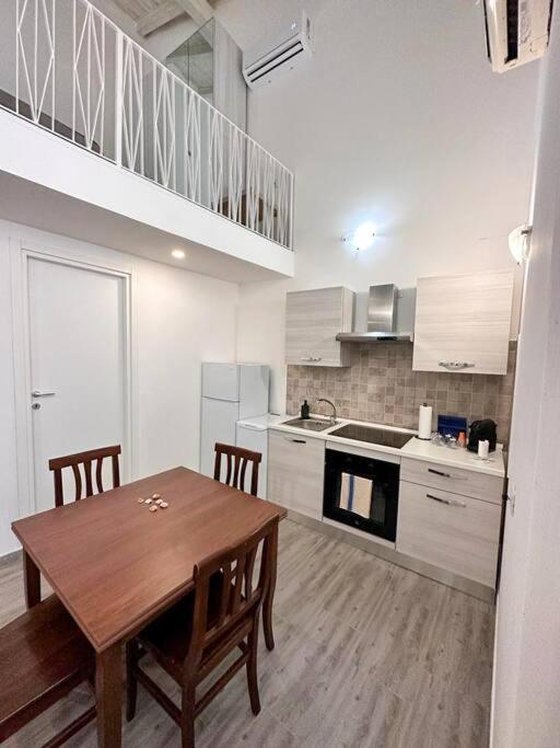 Holiday House Shantu CTA Exterior foto