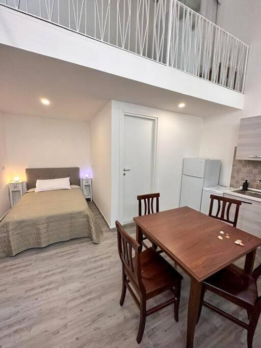 Holiday House Shantu CTA Exterior foto